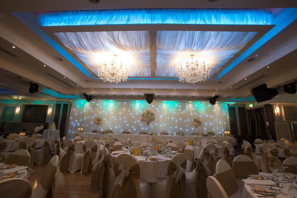 Greenvale Hotel Cookstown Extérieur photo