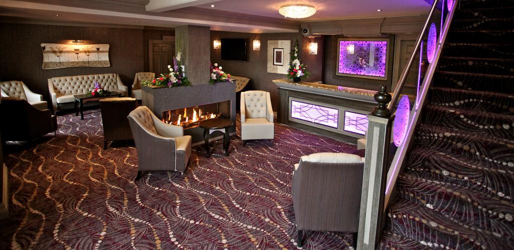 Greenvale Hotel Cookstown Extérieur photo